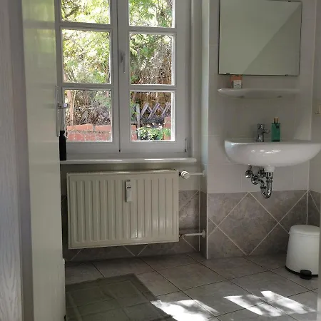 Fynbos Dg In Der Altstadt, Frauenkirchenblick, Parkplatz *