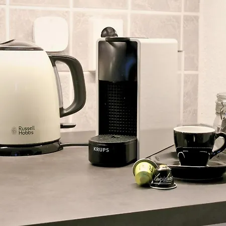 Fynbos Dg In Der Altstadt, Frauenkirchenblick, Parkplatz *