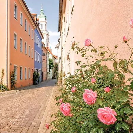 Fynbos Dg In Der Altstadt, Frauenkirchenblick, Parkplatz *