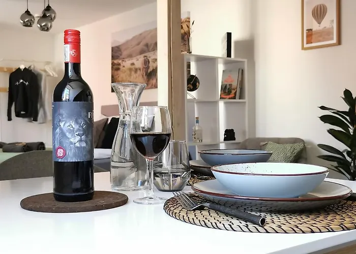 Fynbos Dg In Der Altstadt, Frauenkirchenblick, Parkplatz * Meißen