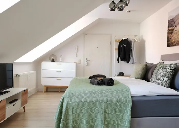 Apartman Fynbos Dg In Der Altstadt, Frauenkirchenblick, Parkplatz *