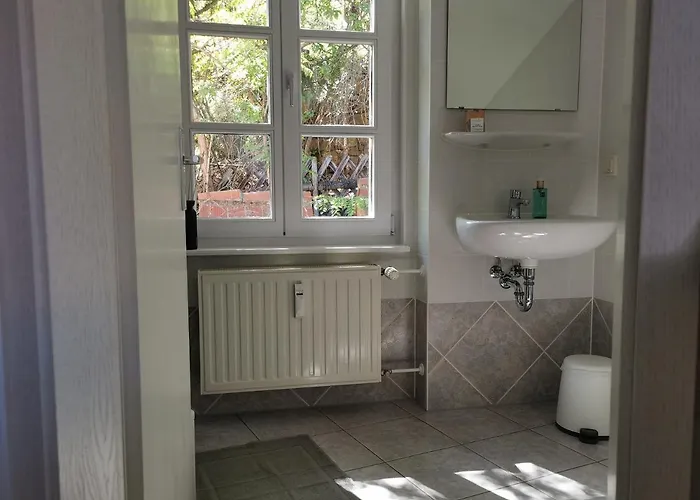 Fynbos Dg In Der Altstadt, Frauenkirchenblick, Parkplatz *