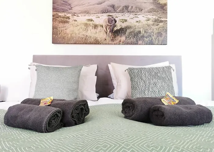 Apartman Fynbos Dg In Der Altstadt, Frauenkirchenblick, Parkplatz *