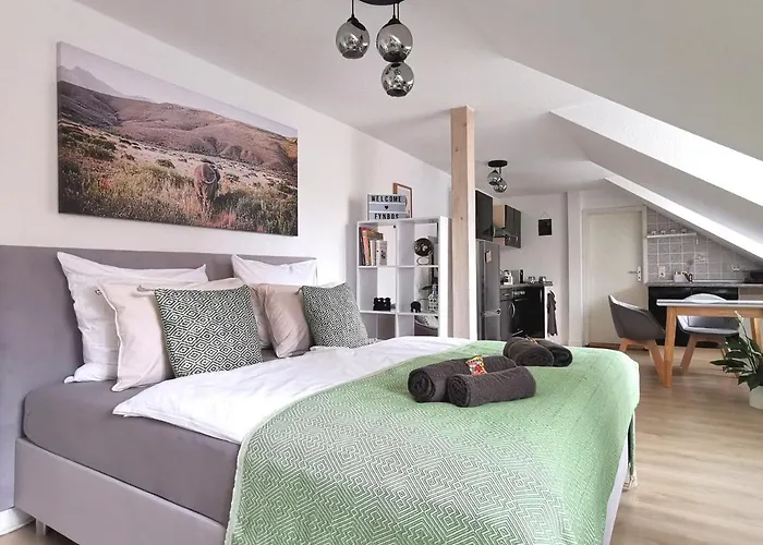 Fynbos Dg In Der Altstadt, Frauenkirchenblick, Parkplatz * Meißen